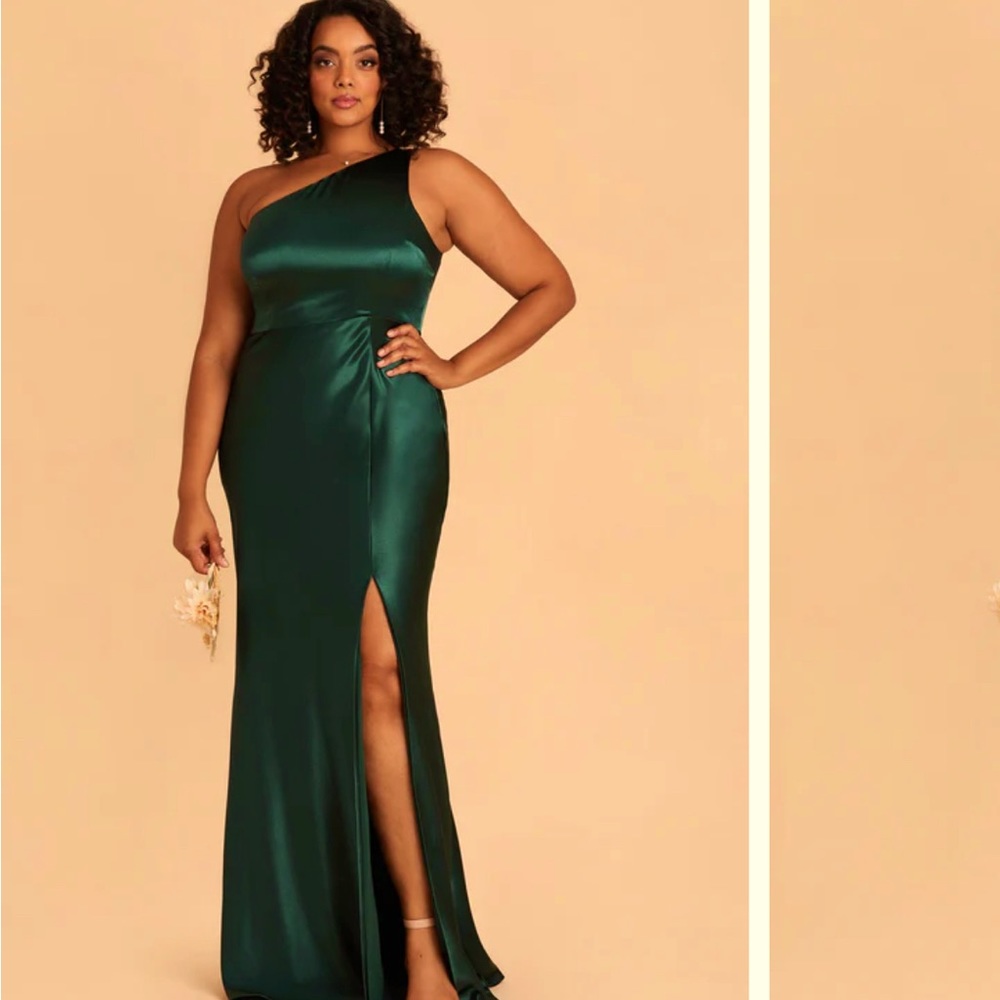 Beautiful Emerald Bridesmaid dress! Worn once.